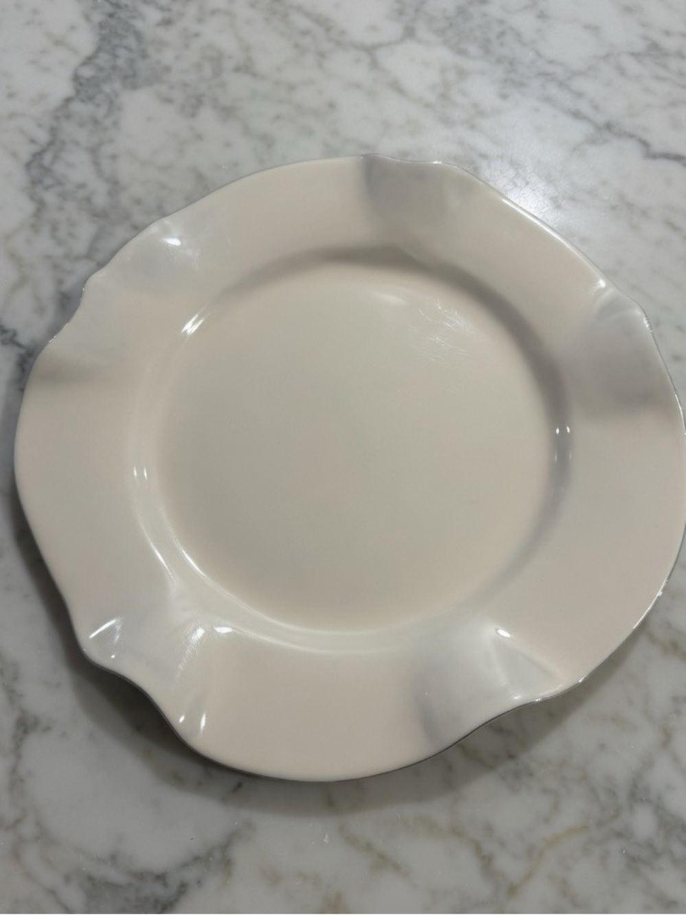 Single Lunares San Francisco Ruffle Enamel Dinner Plate - Cream - Large 11"